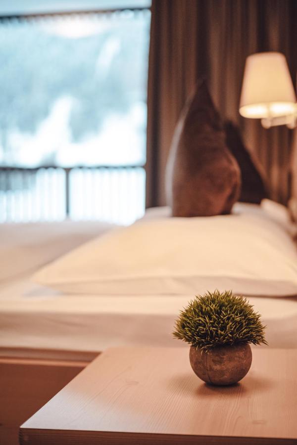 Hotel Plan De Gralba - Feel The Dolomites Sëlva di Val Gardena Eksteriør billede